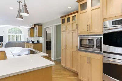 8 Valleywood Rd, Hopkinton, MA 01748 - Photo 10