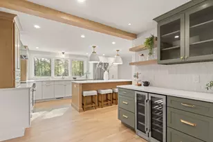 35 Grey Ln, Lynnfield, MA 01940 - Photo 4