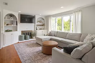 18 Nob Way, Lowell, MA 01852 - Photo 4