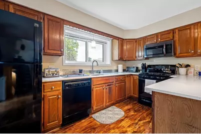 2 Loyalist Dr #2, Uxbridge, MA 01569 - Photo 6