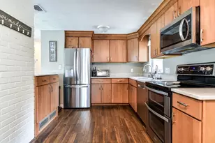 15 Fenway Dr, Framingham, MA 01701 - Photo 6
