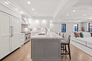 377 W First St, Boston, MA 02127 - Photo 4