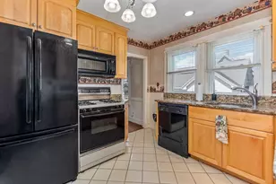 31-33 Cleveland St, Boston, MA 02136 - Photo 24