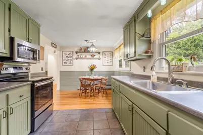 102 Park Street, Hudson, MA 01749 - Photo 8