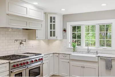46 Hayden Lane, Bedford, MA 01730 - Photo 4