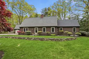 46 Hayden Ln, Bedford, MA 01730 - Photo 2