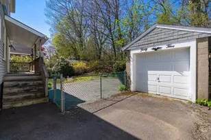 45 Edgemere Rd, Boston, MA 02132 - Photo 12