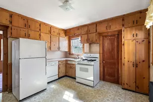 45 Edgemere Rd, Boston, MA 02132 - Photo 14