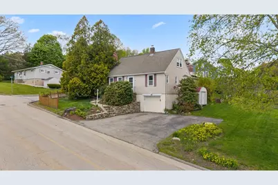 38 Upland St, Auburn, MA 01501 - Photo 2