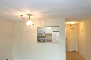 32 Whites Ave, Watertown, MA 02472 - Photo 10