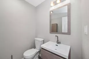 1175 Chestnut St, Newton, MA 02464 - Photo 12