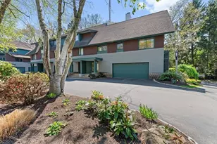 1175 Chestnut St, Newton, MA 02464 - Photo 2