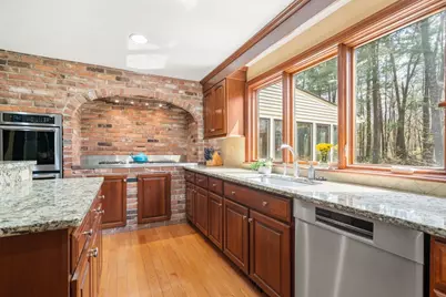 71 Jennifer Drive, West Springfield, MA 01089 - Photo 6