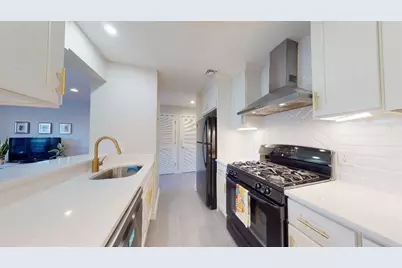 20 Chestnut St #308, Cambridge, MA 02139 - Photo 6