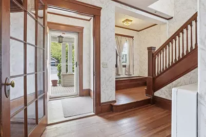 17 Winthrop St, Marlborough, MA 01752 - Photo 6