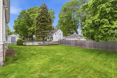 17 Winthrop St, Marlborough, MA 01752 - Photo 36