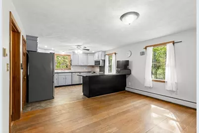 7 Byfield Rd, Groveland, MA 01834 - Photo 14