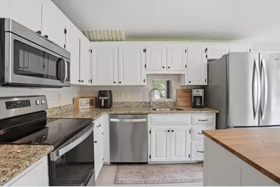 20 Larson Road, Milford, MA 01757 - Photo 12