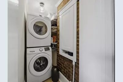 2 Lyndeboro Pl, Boston, MA 02116 - Photo 14