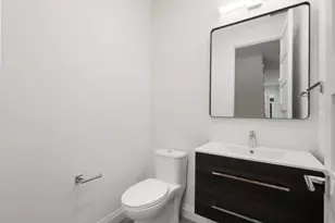 956 Walnut St, Newton, MA 02461 - Photo 8