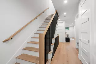 956 Walnut St, Newton, MA 02461 - Photo 4