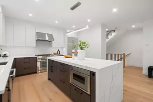 956 Walnut St, Newton, MA 02461 - Photo 10