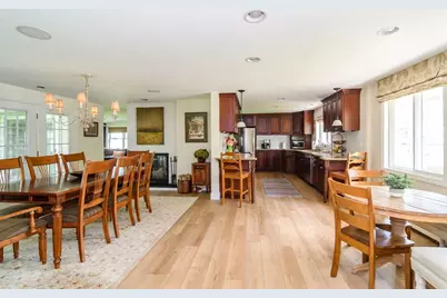 10 Liberty St, Natick, MA 01760 - Photo 8
