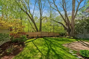 20 Maple St, Lexington, MA 02420 - Photo 4