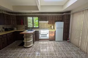 22 Vernon St, Boston, MA 02136 - Photo 8