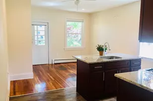 90 Lyndhurst St, Boston, MA 02124 - Photo 4