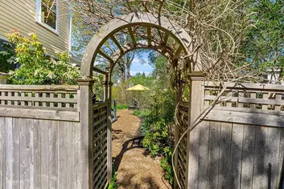 86 Federal St, Newburyport, MA 01950 - Photo 36