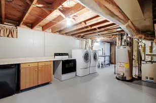 45 Juniper Dr, Springfield, MA 01119 - Photo 36