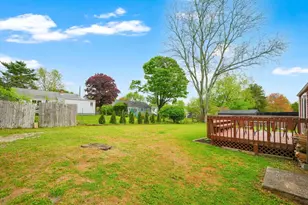 45 Juniper Dr, Springfield, MA 01119 - Photo 10