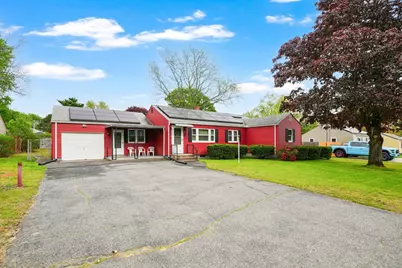 45 Juniper Dr, Springfield, MA 01119 - Photo 2