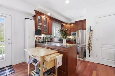 218 South #9, Waltham, MA 02453 - Photo 2