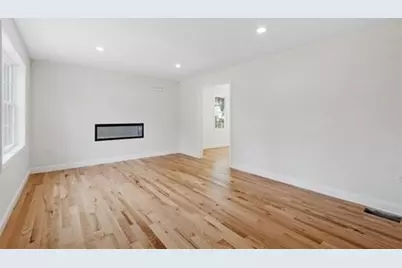 207 Wilson St, Haverhill, MA 01832 - Photo 4