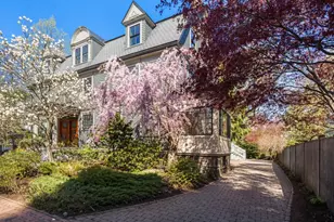 9 Farrar St, Cambridge, MA 02138 - Photo 1