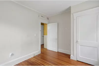 104 Bedford Avenue, Lowell, MA 01854 - Photo 18