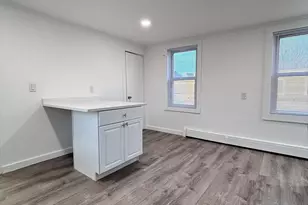 12 Pine St, Attleboro, MA 02703 - Photo 8