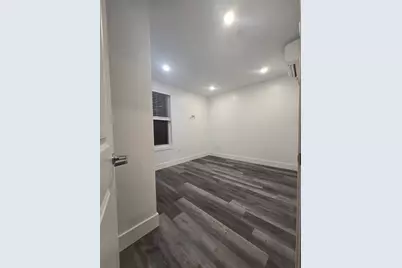 585 Essex St #118, Lynn, MA 01901 - Photo 2