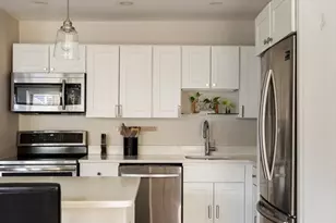 94 Russell St, Boston, MA 02129 - Photo 4
