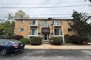 87 Cedar St, Malden, MA 02148 - Photo 2