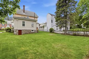 17 Winthrop St, Marlborough, MA 01752 - Photo 36
