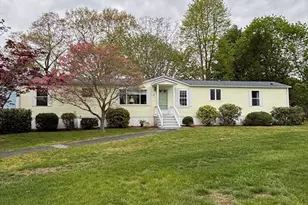 1 Sycamore Dr, Kingston, MA 02364 - Photo 2