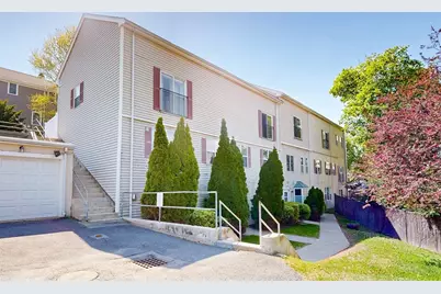 110 Coolidge Hill Rd #4, Watertown, MA 02472 - Photo 1