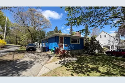 125 Sylvia St, Arlington, MA 02476 - Photo 4