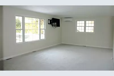 27 Reservoir Ave, Lakeville, MA 02347 - Photo 10