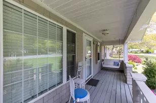 27 Reservoir Ave, Lakeville, MA 02347 - Photo 4