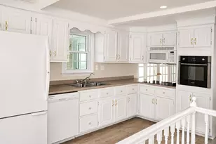 27 Reservoir Ave, Lakeville, MA 02347 - Photo 6