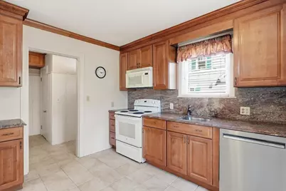 64 Greene Street, North Andover, MA 01845 - Photo 18